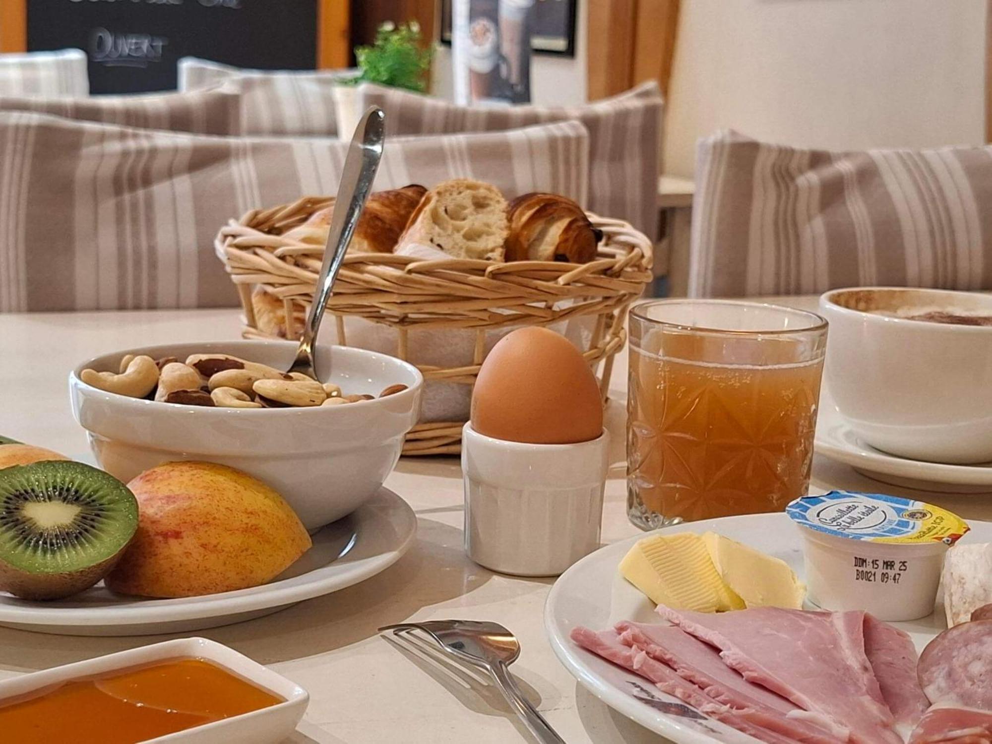 Brit Hotel Bristol Montbeliard Centre エクステリア 写真