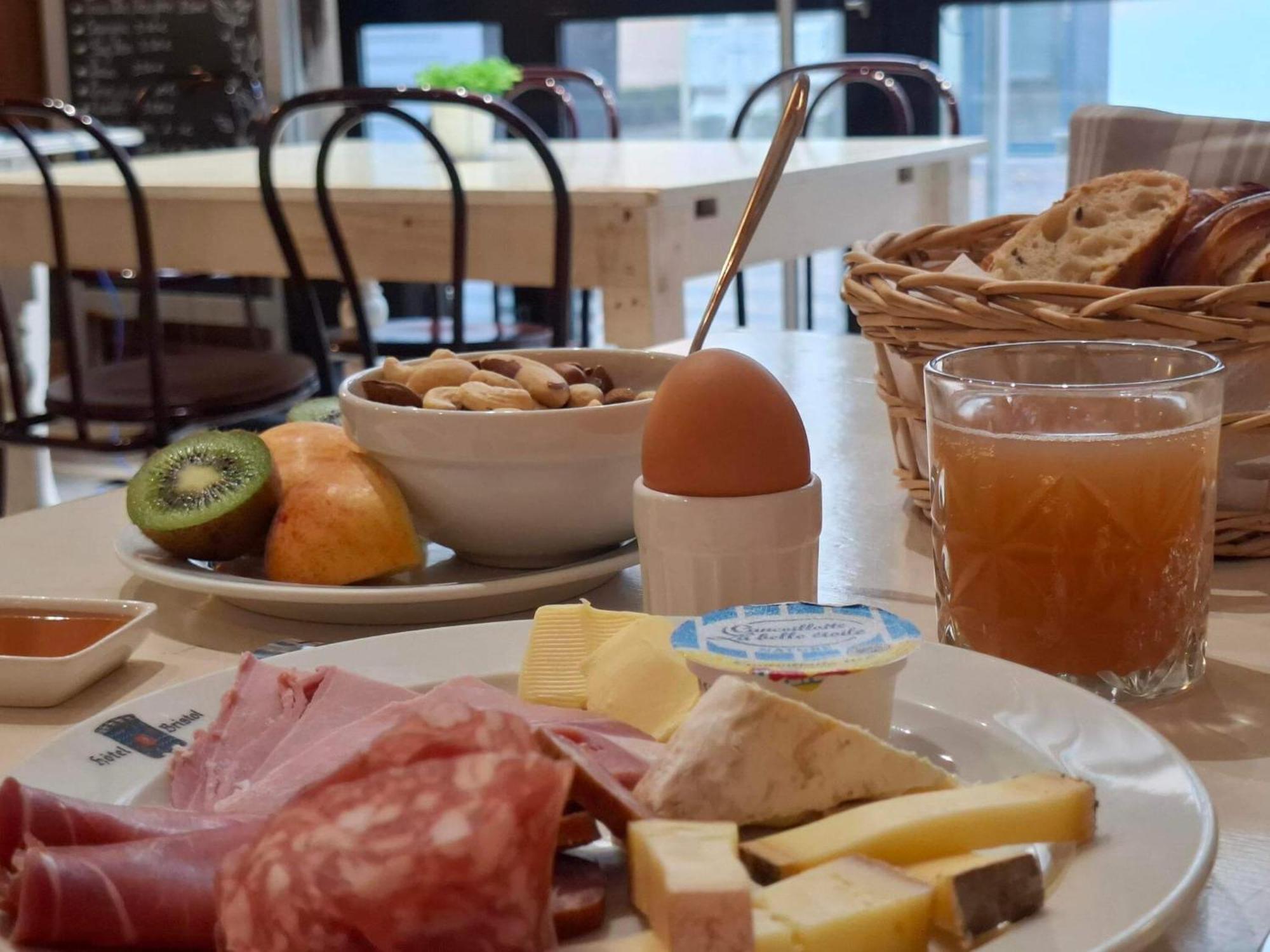 Brit Hotel Bristol Montbeliard Centre エクステリア 写真