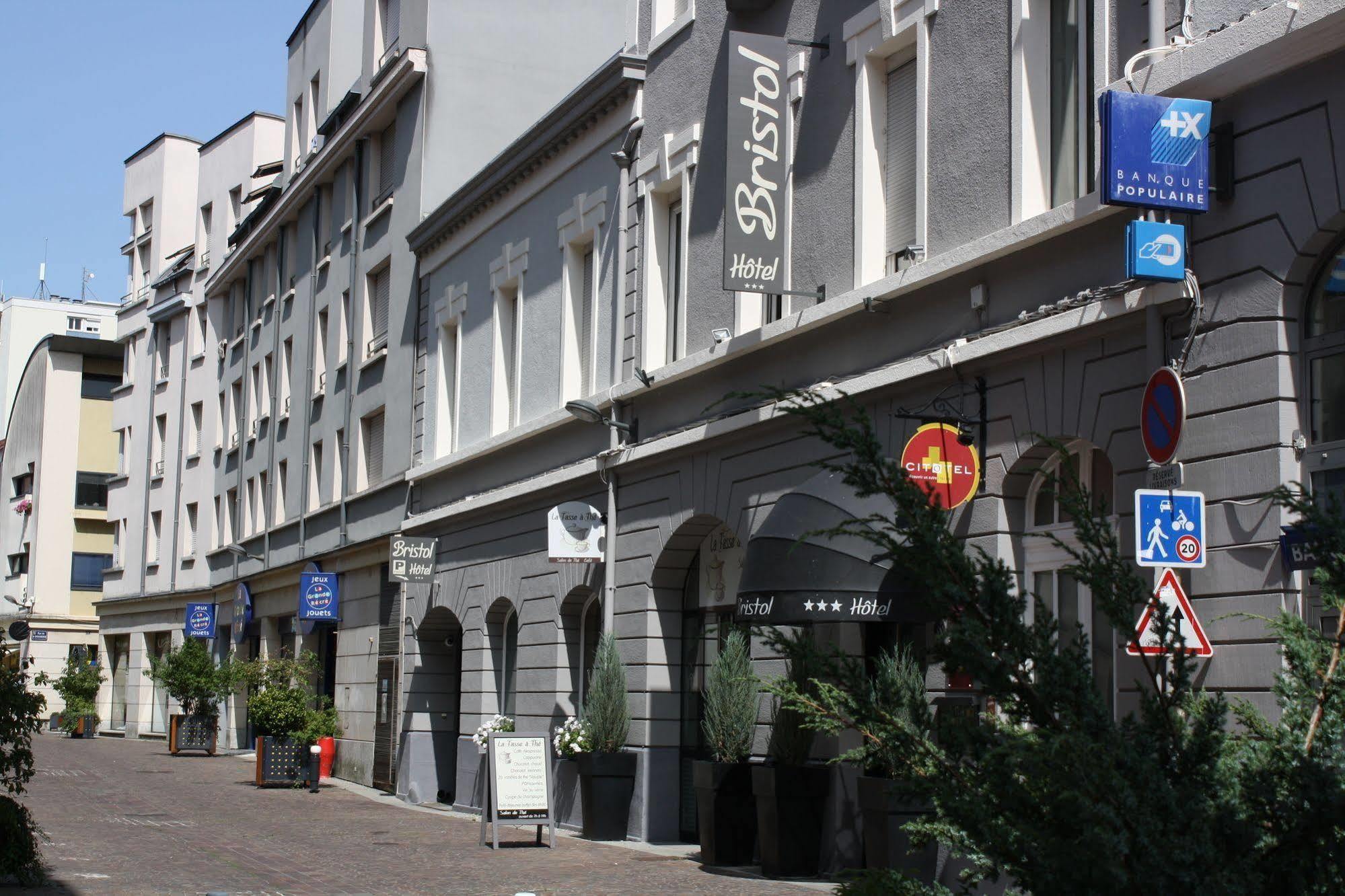 Brit Hotel Bristol Montbeliard Centre エクステリア 写真